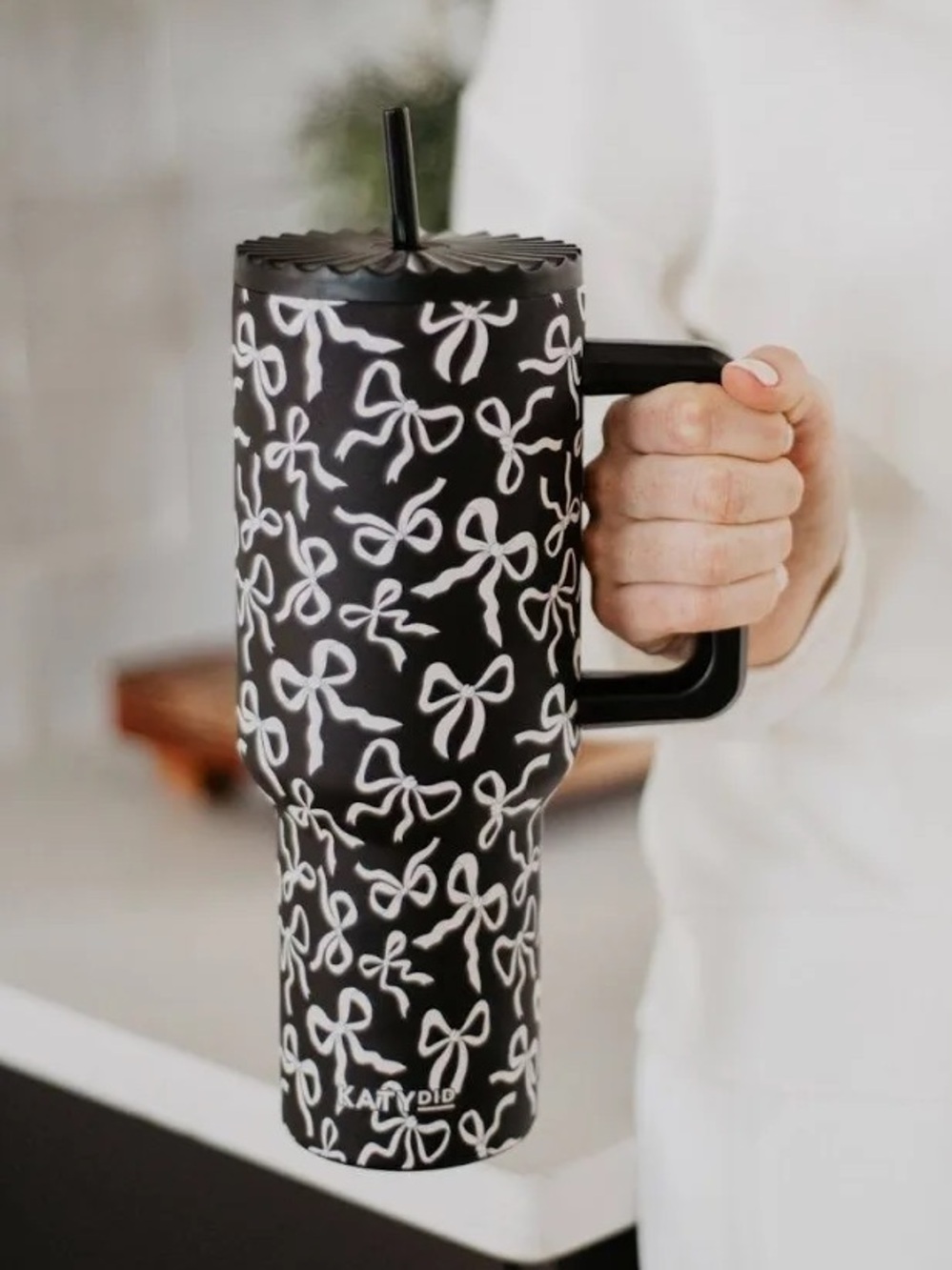 KATYDID Black Tumbler with White Bow Pattern and Handle NEW in box - Picture 3 of 3